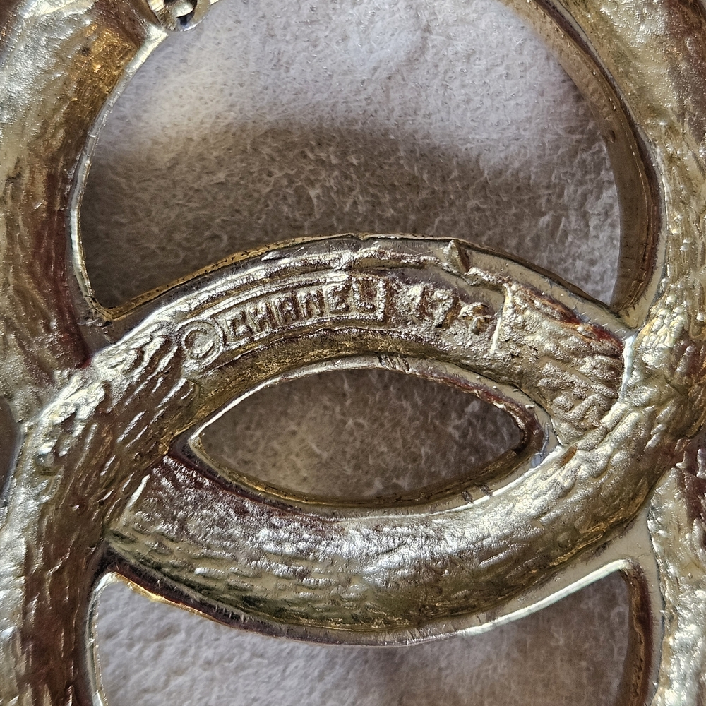CHANEL Vintage 24k Gold Plated Crystal CC Logo Brooch - Picture 3 of 5